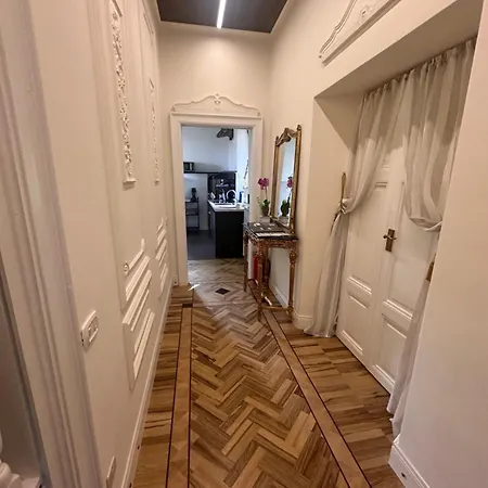 Dimora Vista Con Piscina Apartmán Lesa