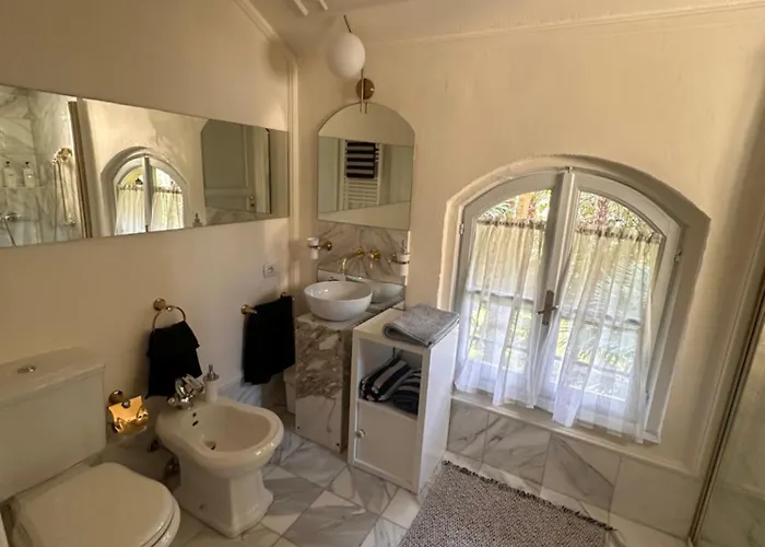 Apartament Dimora Vista Con Piscina Lesa
